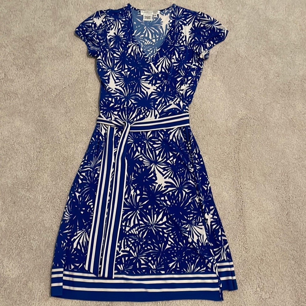 Maggy London wrap dress - petite